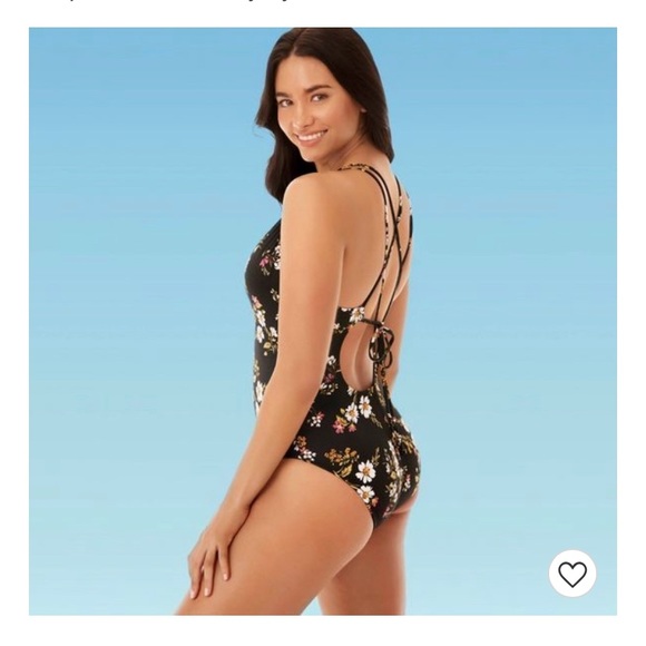 Beach Betty slimming control strapping one piece! - Picture 3 of 7